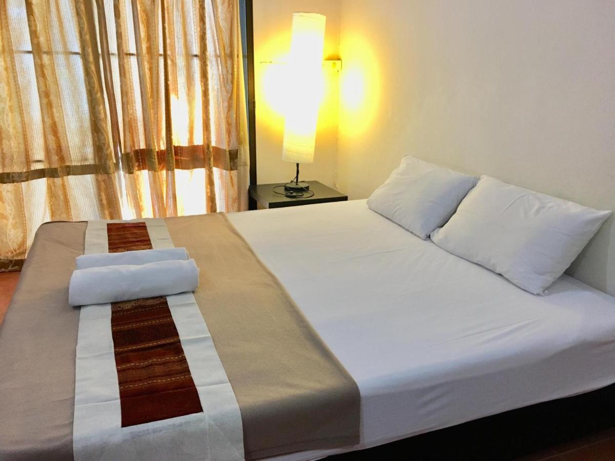 Anchana House Pantai Jomtien Bagian luar foto