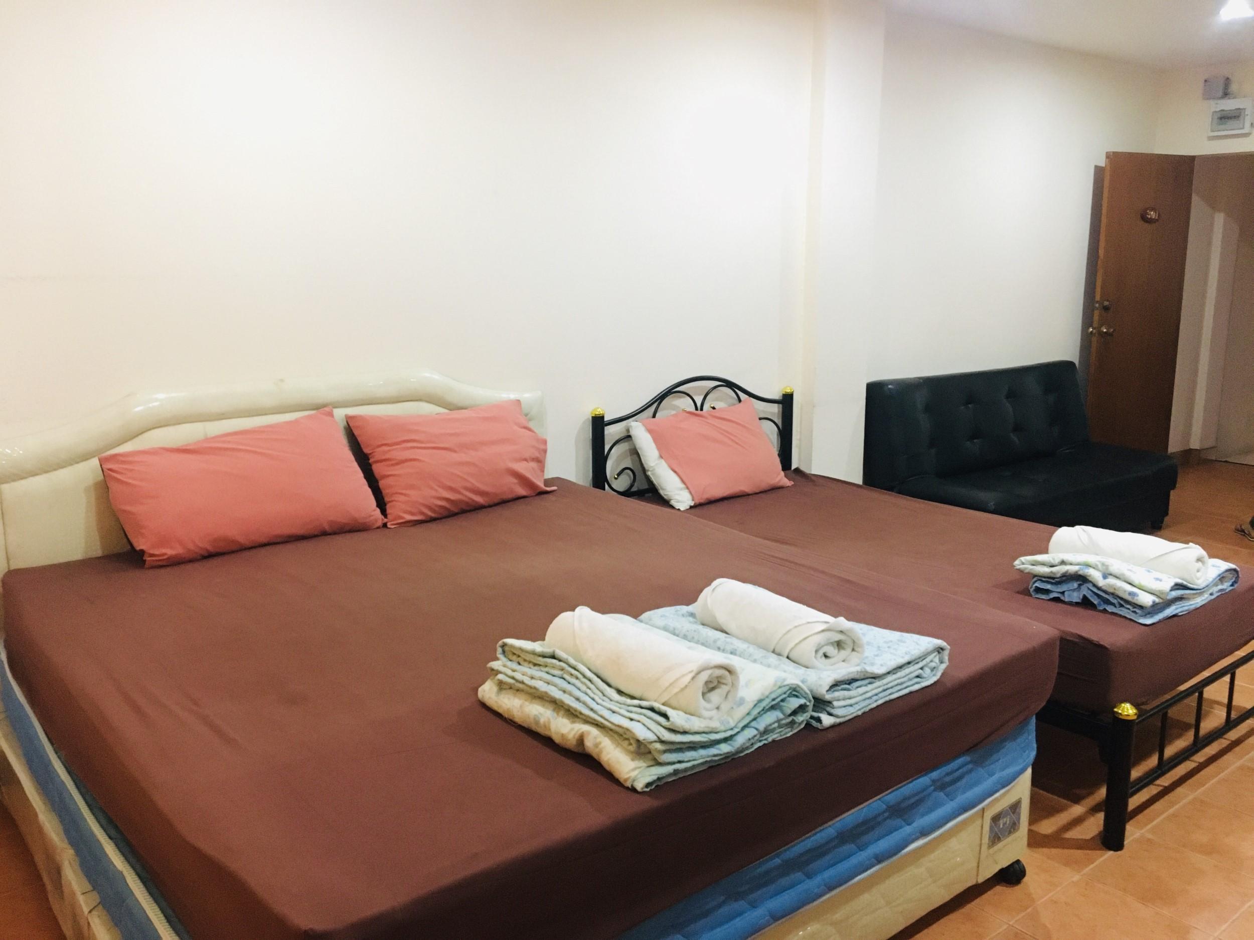 Anchana House Pantai Jomtien Bagian luar foto
