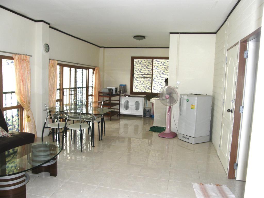 Anchana House Pantai Jomtien Ruang foto